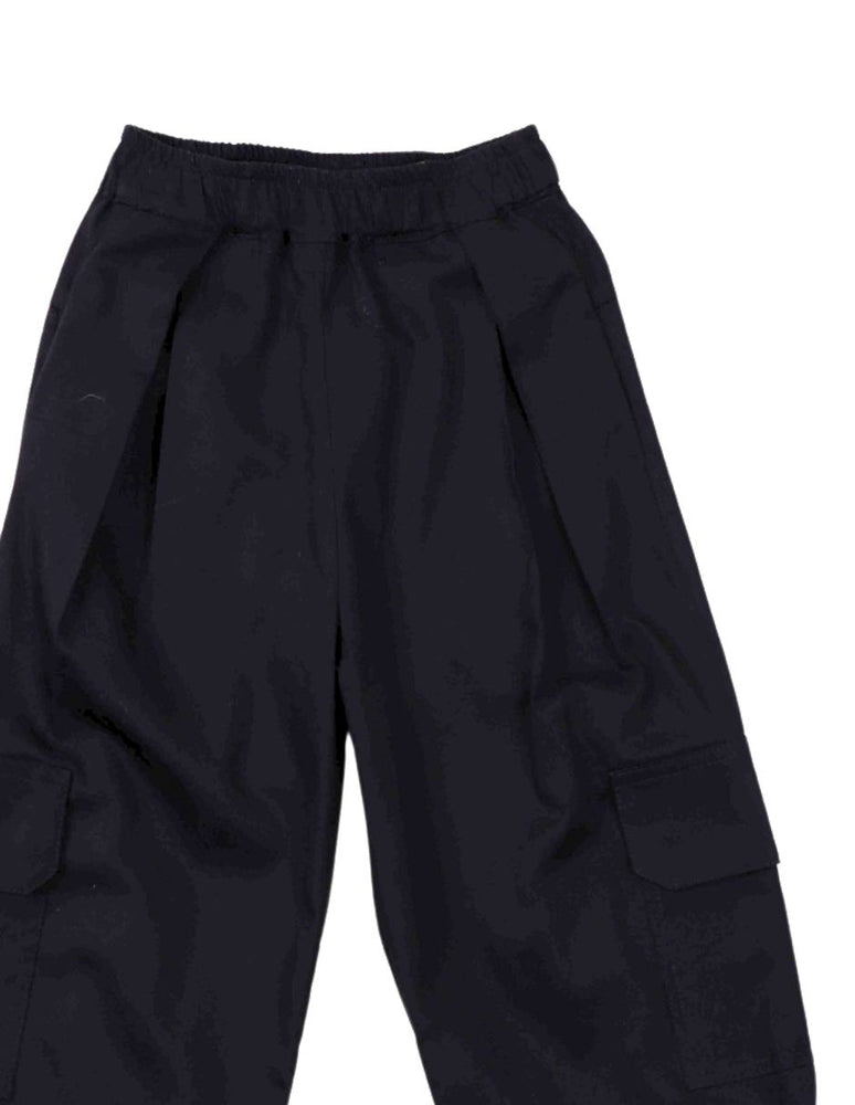 
                  
                    PANTALÓN PINZAS GABARDINA
                  
                